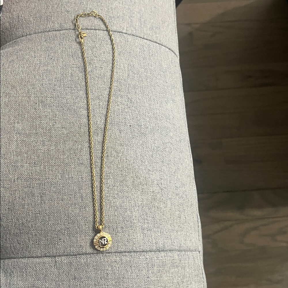 Nina Ricci Signature Gold Crystal Necklace - Picture 6 of 7